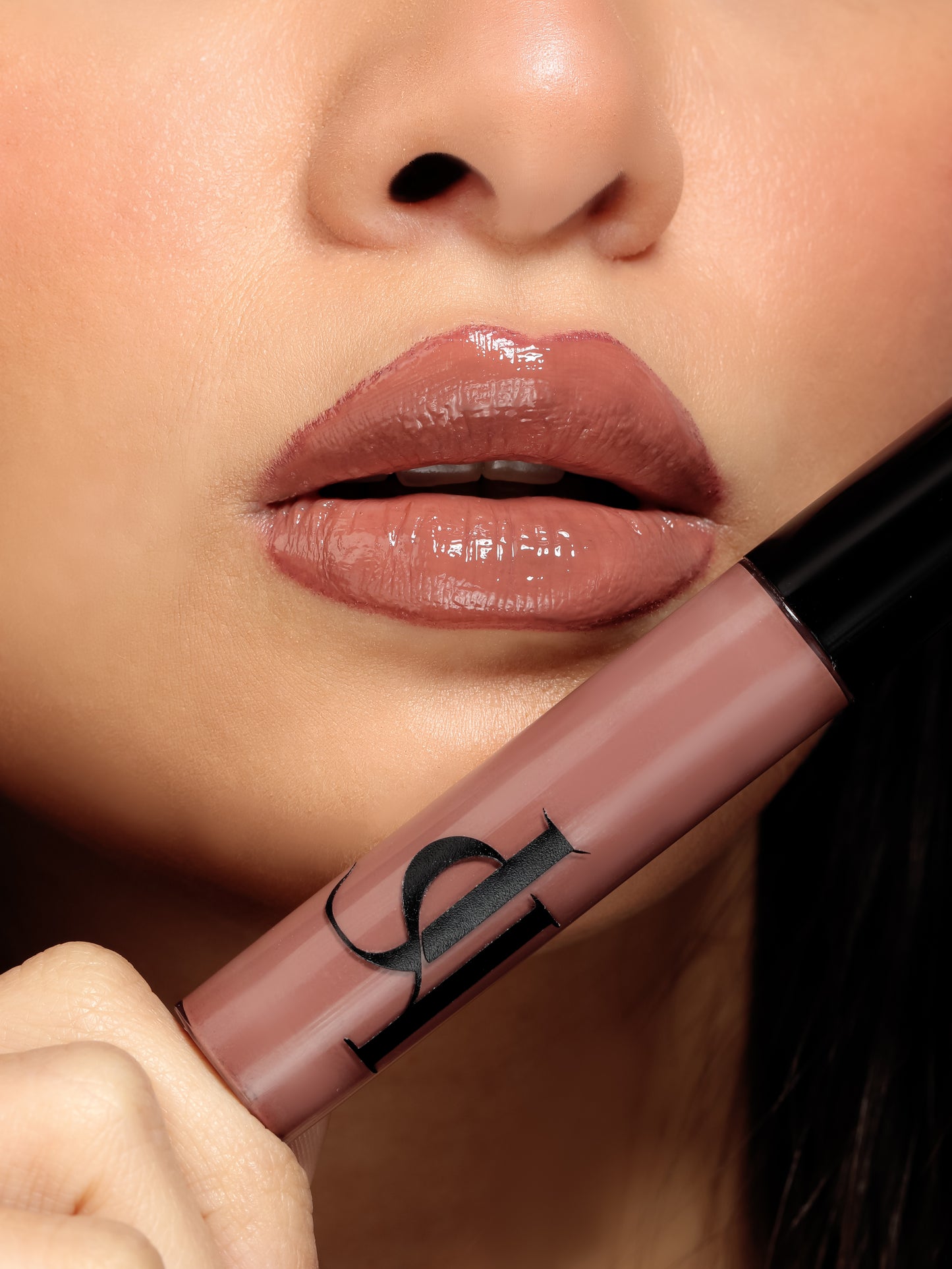 Pigmented Lipglosses